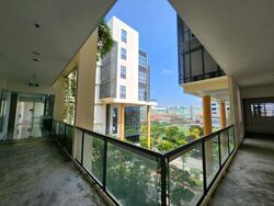 A'posh Bizhub (D27), Factory #474862971